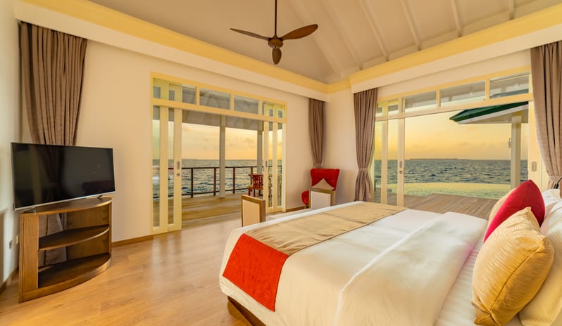 indian-ocean-holidays-maldives-siyam-world-maldives-two -bedroom-grand-water-pavilion-with-slide